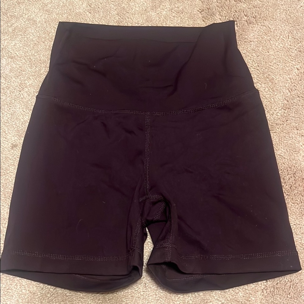 Plum color biker shorts Yogalicious Small